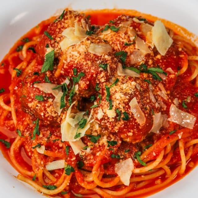 SPAGHETTI & MEATBALLS.